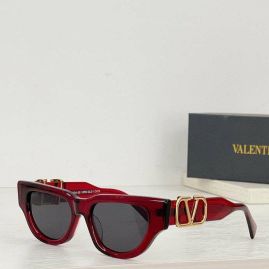 Picture of Valentino Sunglasses _SKUfw46772012fw